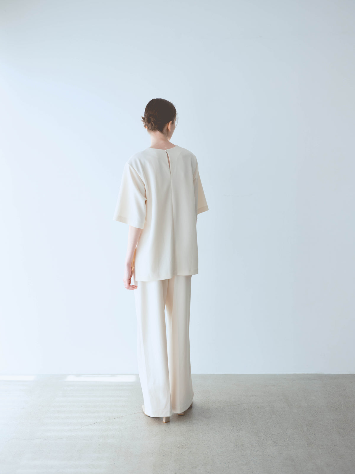 ウォッシャブルサスペンダーパンツ(OFF-WHITE) 𝖶𝖺𝗌𝗁𝖺𝖻𝗅𝖾 𝖲𝗎𝗌𝗉𝖾𝗇𝖽𝖾𝗋 𝖯𝖺𝗇𝗍𝗌