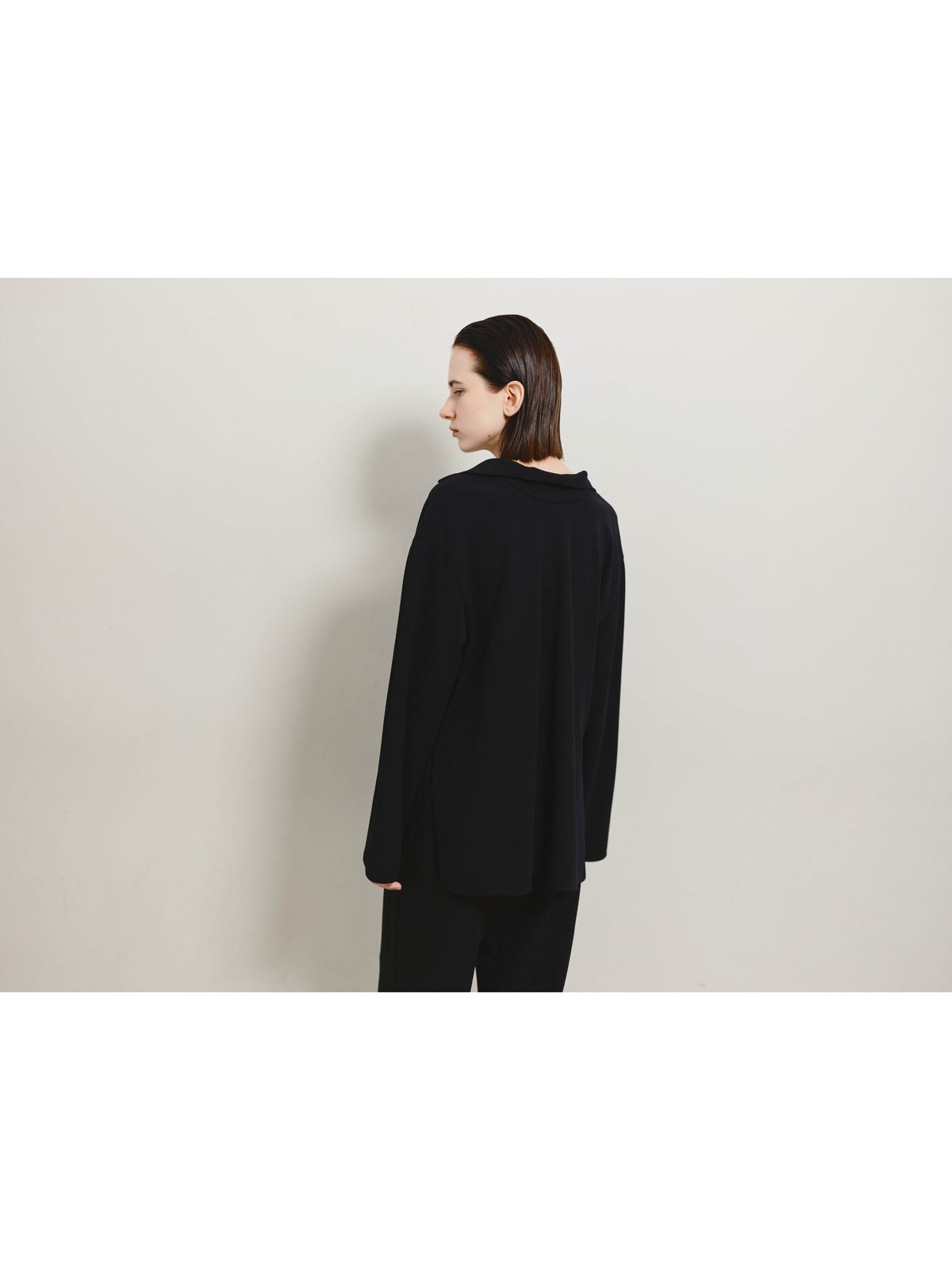 2WAYネックブラウス／2-WAY NECK BLOUSE