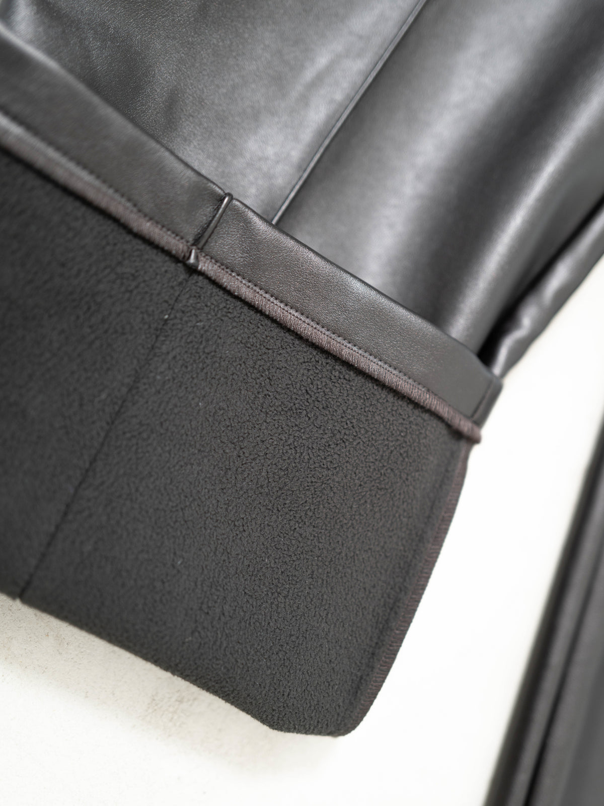 WARM BONDED LEATHER PANTS／ウォームボンディングレザーパンツ