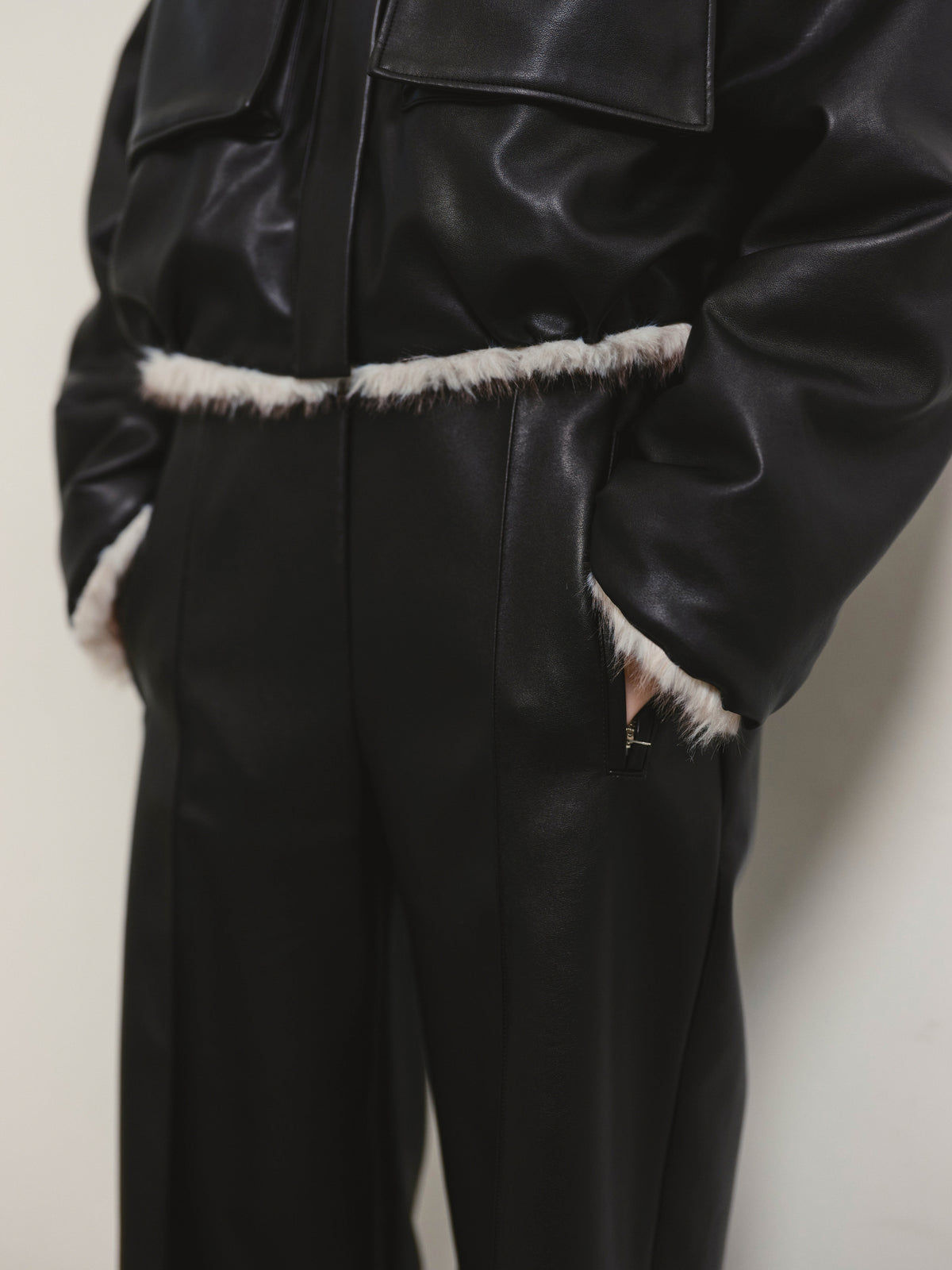 WARM BONDED LEATHER PANTS／ウォームボンディングレザーパンツ