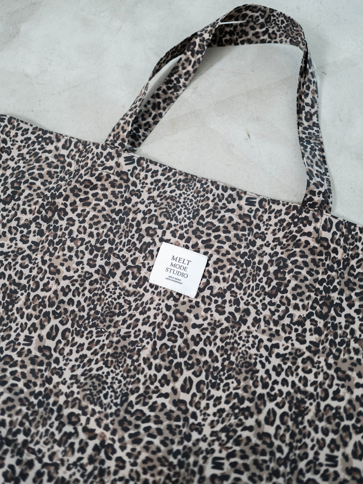 撥水アニマルトートバッグ／WATER-REPELLENT ANIMAL TOTE BAG